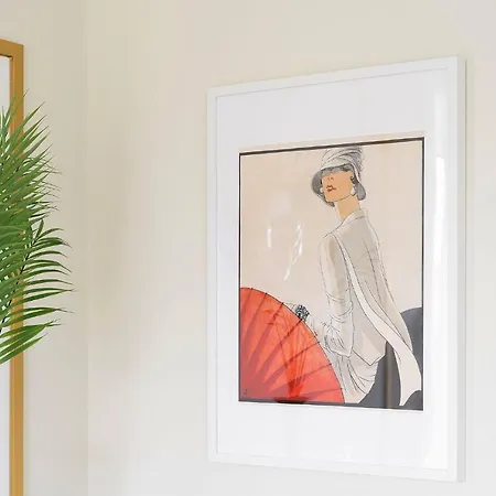 With Private Bathroom At Three Bedroom Interwar Grabyte With Daily Spaces To Share By Pine Forest On The Bank Of The River- 8min By Car From Old Town Pensionat