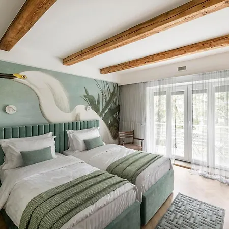 Pensionat With Private Bathroom At Three Bedroom Interwar Grabyte With Daily Spaces To Share By Pine Forest On The Bank Of The River- 8min By Car From Old Town 4*