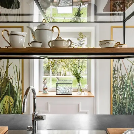 Pensionat With Private Bathroom At Three Bedroom Interwar Grabyte With Daily Spaces To Share By Pine Forest On The Bank Of The River- 8min By Car From Old Town