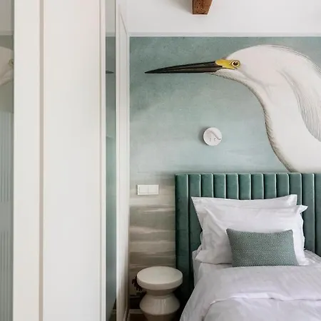 With Private Bathroom At Three Bedroom Interwar Grabyte With Daily Spaces To Share By Pine Forest On The Bank Of The River- 8min By Car From Old Town 4* Kaunas