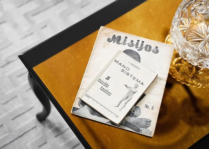 Pensionat With Private Bathroom At Three Bedroom Interwar Grabyte With Daily Spaces To Share By Pine Forest On The Bank Of The River- 8min By Car From Old Town Kaunas