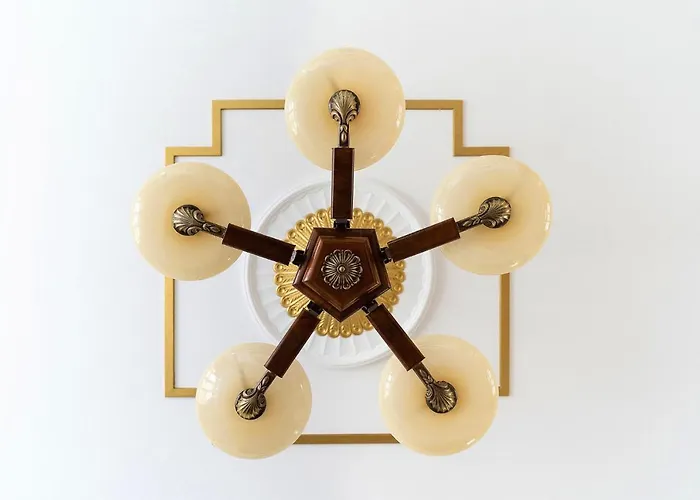 Pensionat With Private Bathroom At Three Bedroom Interwar Grabyte With Daily Spaces To Share By Pine Forest On The Bank Of The River- 8min By Car From Old Town 4*