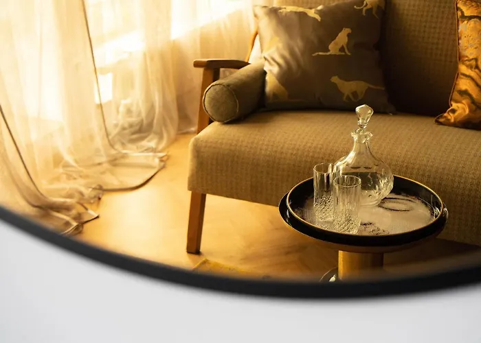 With Private Bathroom At Three Bedroom Interwar Grabyte With Daily Spaces To Share By Pine Forest On The Bank Of The River- 8min By Car From Old Town 4*