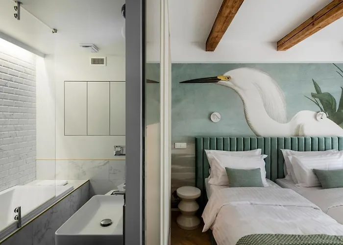 With Private Bathroom At Three Bedroom Interwar Grabyte With Daily Spaces To Share By Pine Forest On The Bank Of The River- 8min By Car From Old Town Pensionat Kaunas