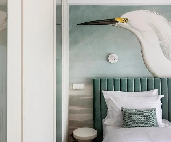 With Private Bathroom At Three Bedroom Interwar Grabyte With Daily Spaces To Share By Pine Forest On The Bank Of The River- 8min By Car From Old Town 4* Kaunas